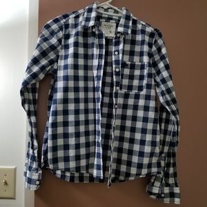 🌻B1G2📚Abercrombie shirt